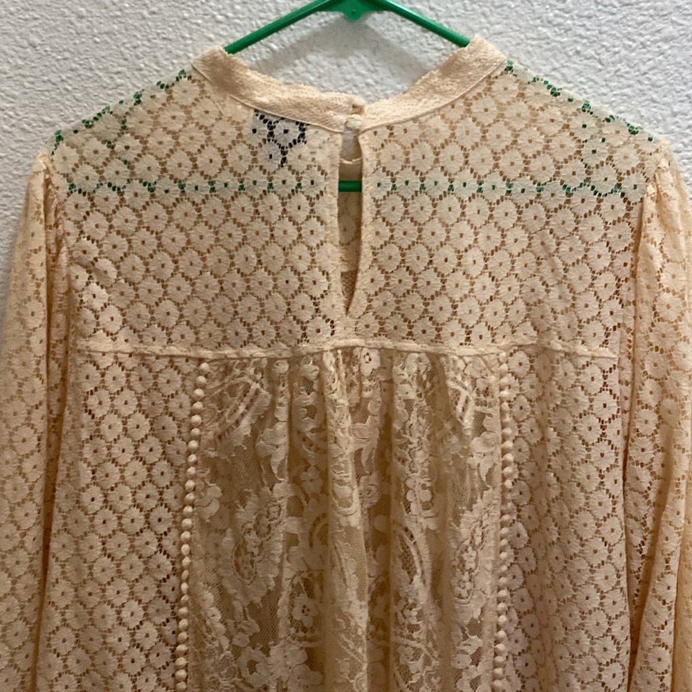 Torrid Lace High Neck Top size 3X - Picture 7 of 8